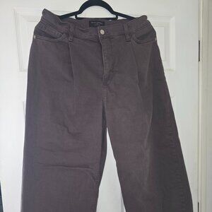 Banana Republic brown pleated jeans